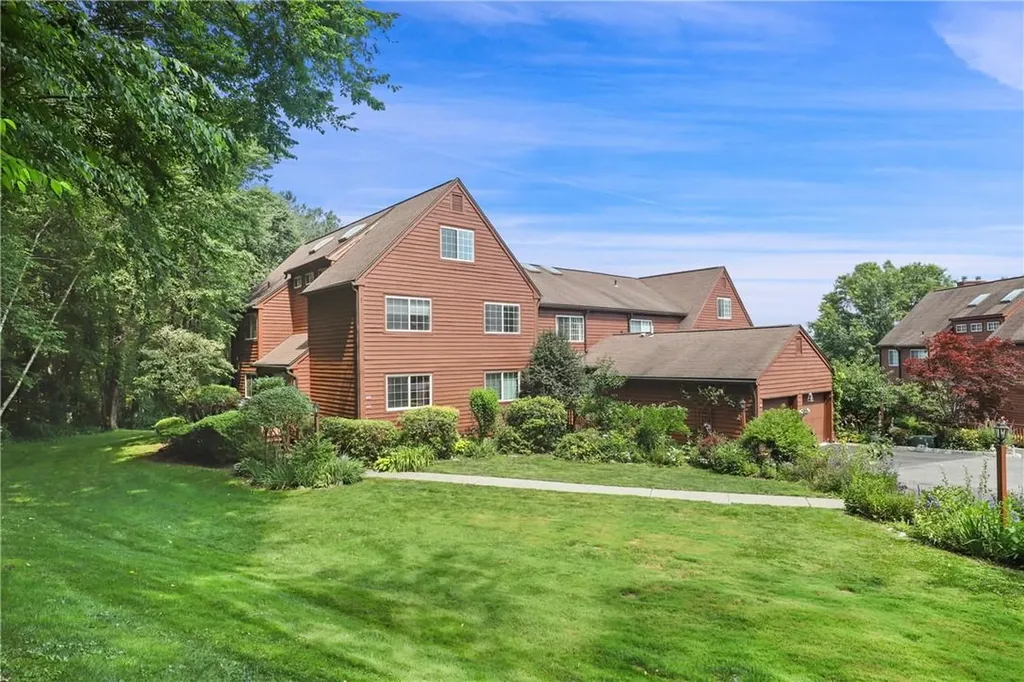 806 Orchard Hill Lane Brewster NY 10509