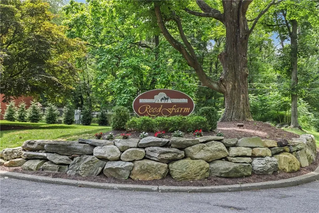 806 Orchard Hill Lane Brewster NY 10509
