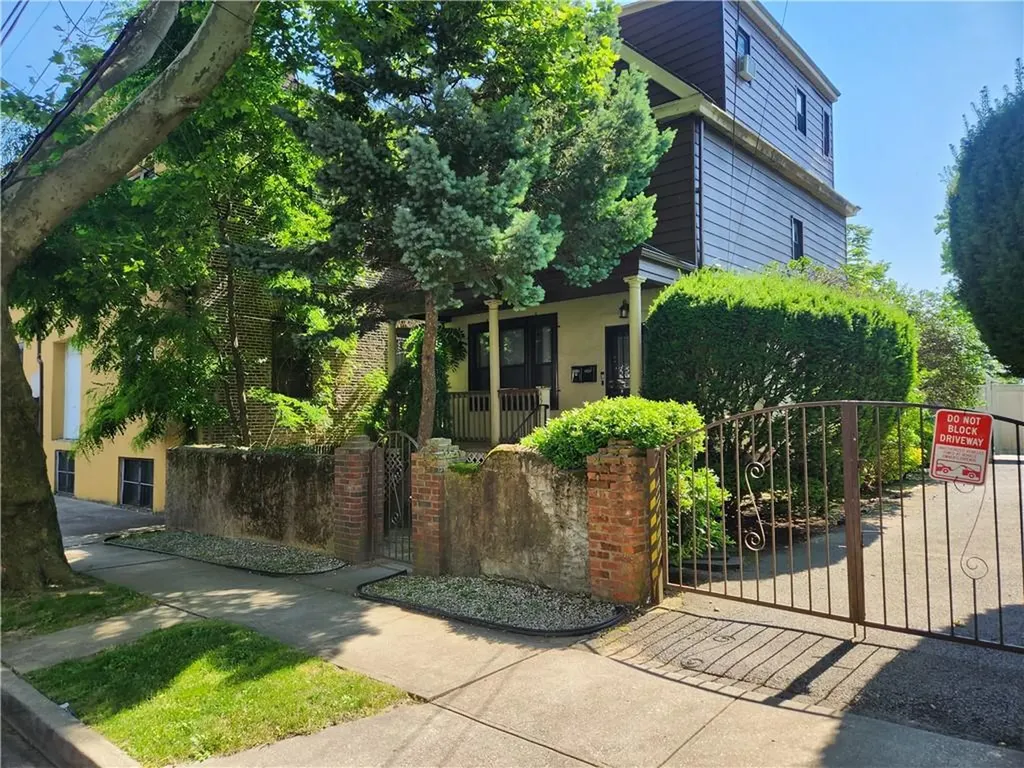 454 South 10th Avenue Mount Vernon NY 10550