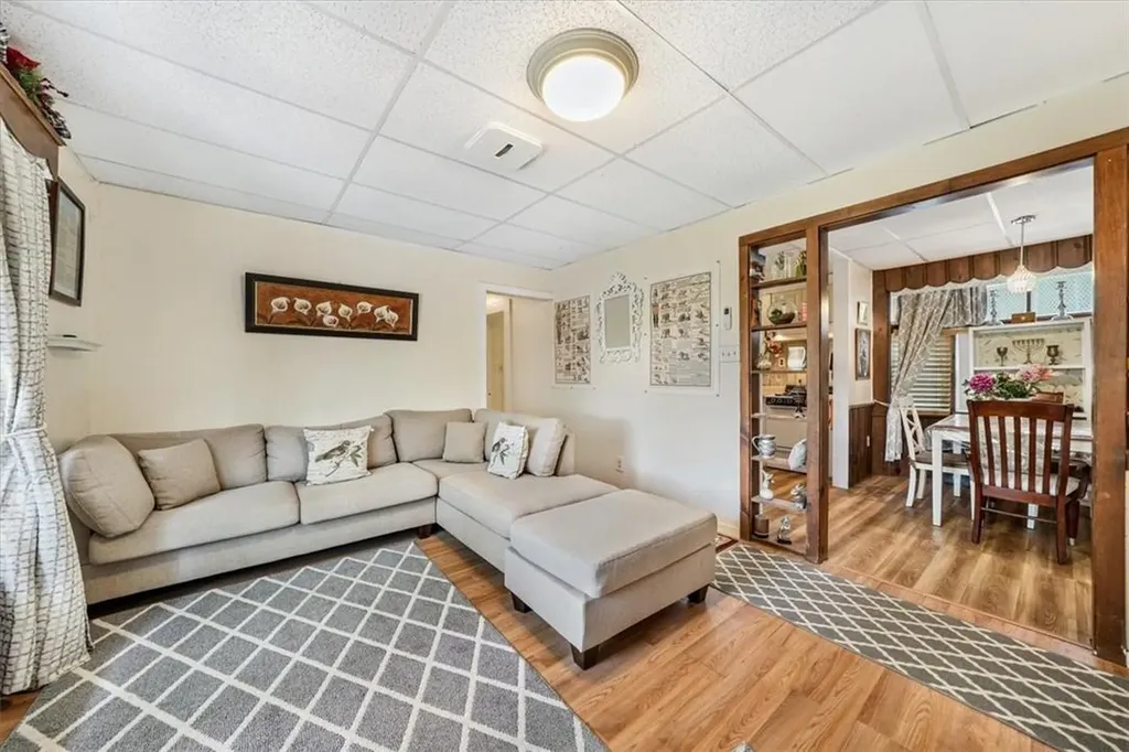 27 Woodycrest Trail Monroe NY 10950