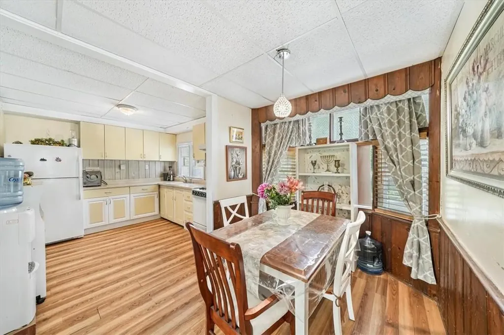 27 Woodycrest Trail Monroe NY 10950