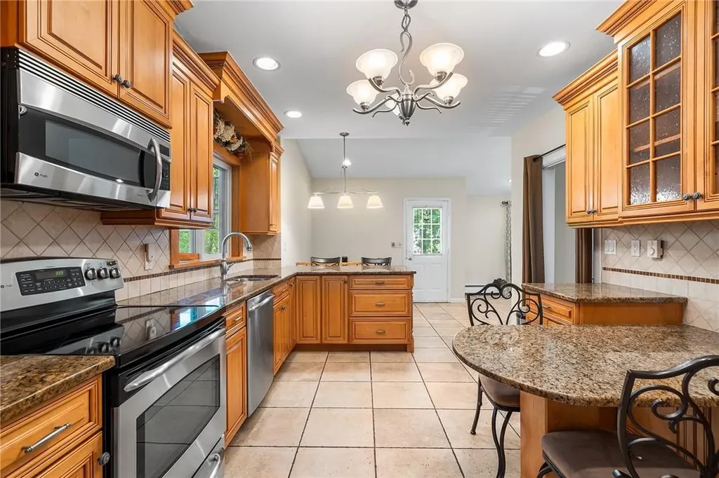 21 Cambridge Road Scarsdale NY 10583