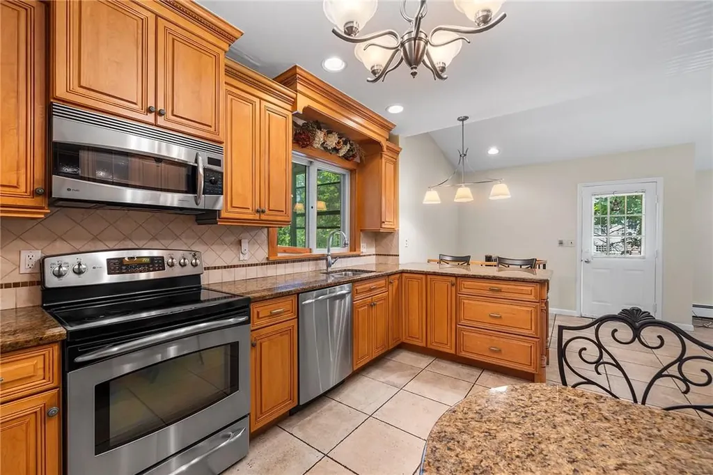 21 Cambridge Road Scarsdale NY 10583
