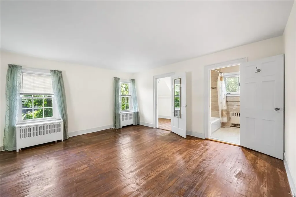 21 Cambridge Road Scarsdale NY 10583