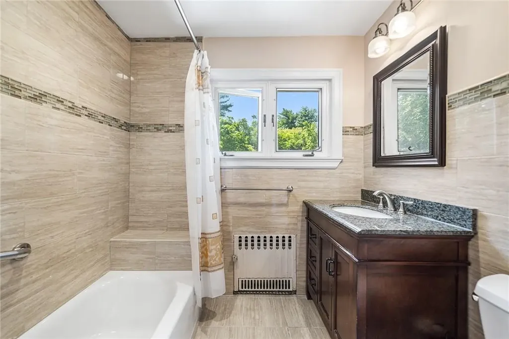 21 Cambridge Road Scarsdale NY 10583
