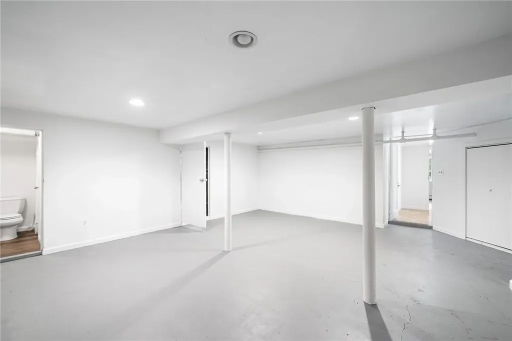 21 Cambridge Road Scarsdale NY 10583