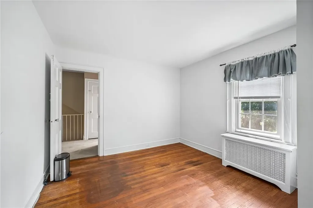 21 Cambridge Road Scarsdale NY 10583