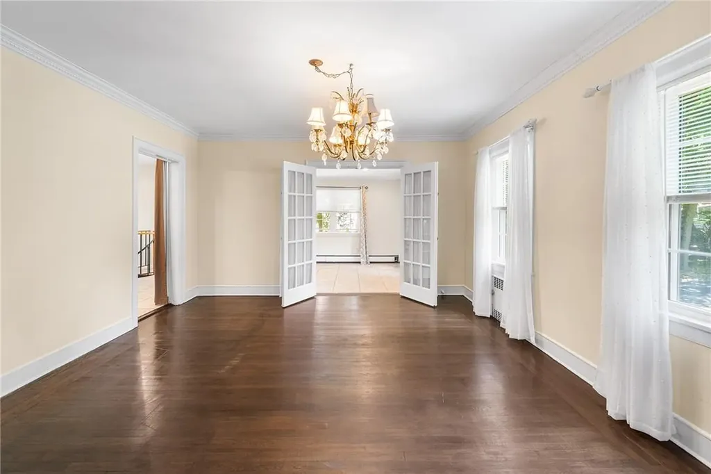 21 Cambridge Road Scarsdale NY 10583