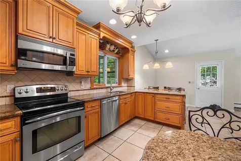 21 Cambridge Road Scarsdale NY 10583