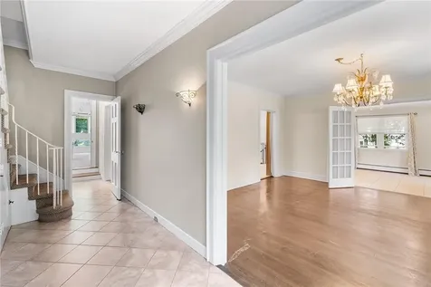 21 Cambridge Road Scarsdale NY 10583