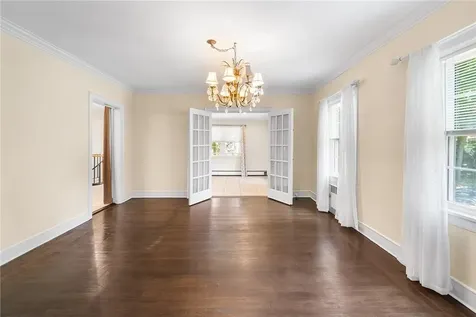 21 Cambridge Road Scarsdale NY 10583