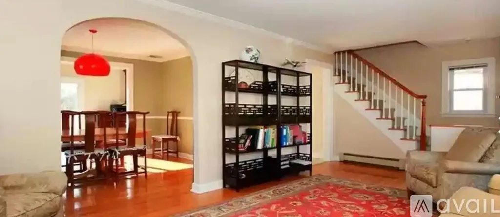 8 Harrington Place Mamaroneck NY 10543