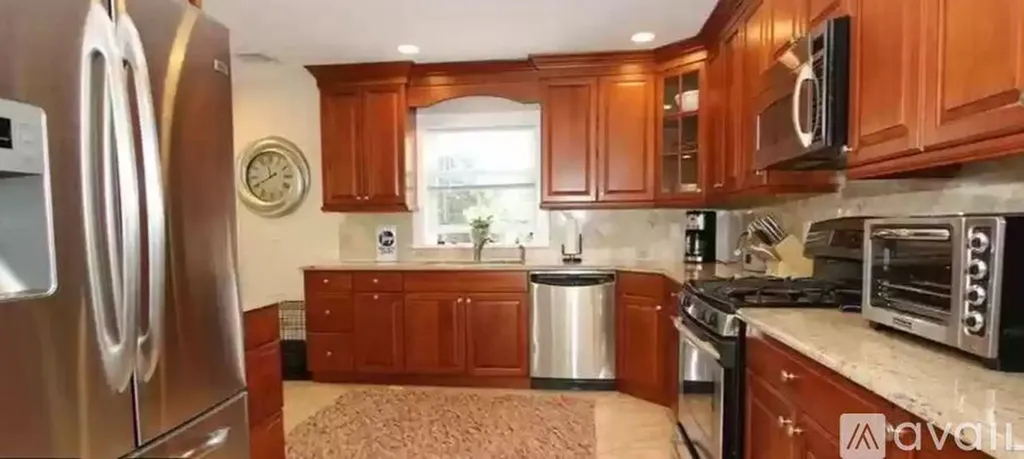 8 Harrington Place Mamaroneck NY 10543