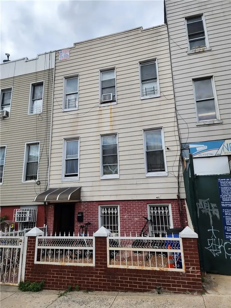 76 Beaver Street Brooklyn NY 11206