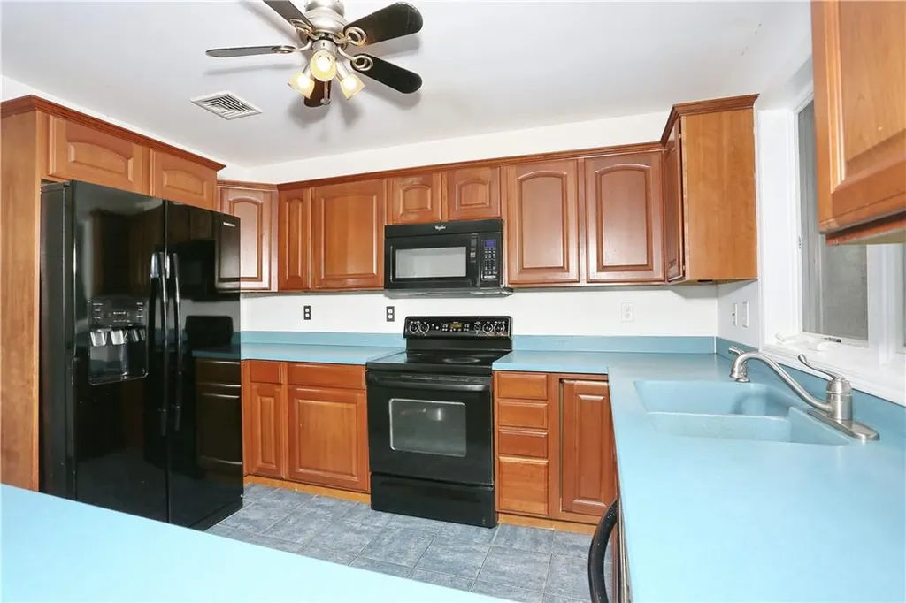 80 Old Quaker Hill Road Monroe NY 10950