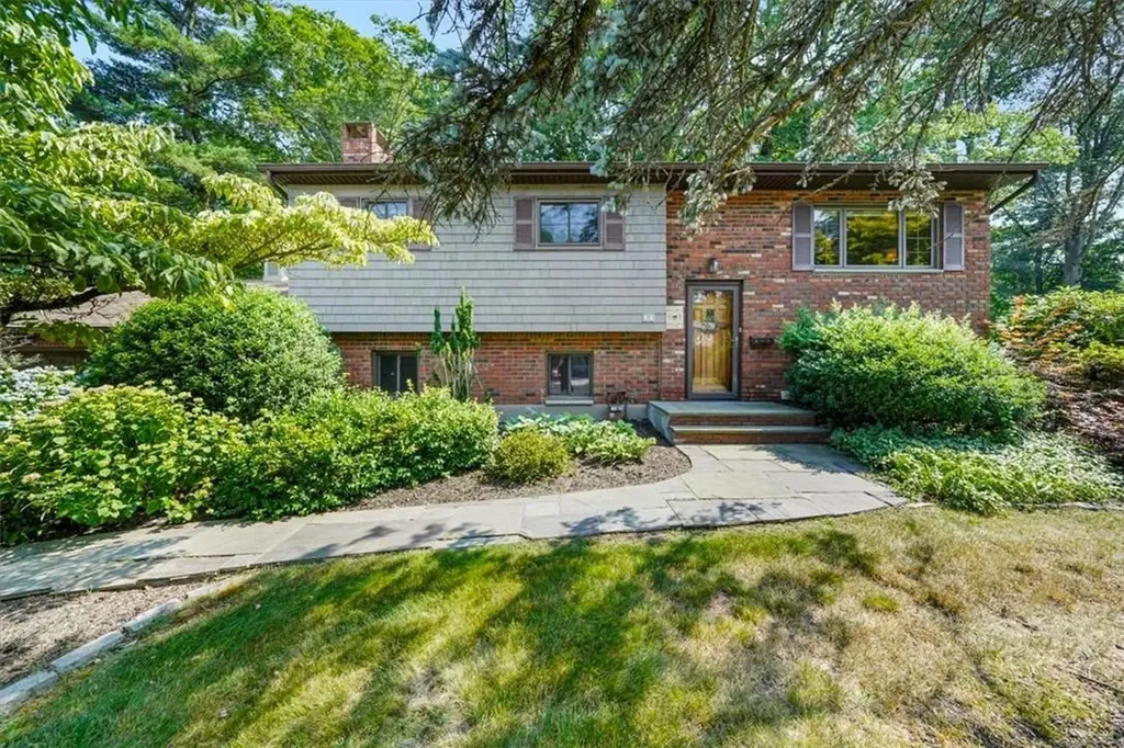 29 Amarillo Drive Nanuet NY 10954