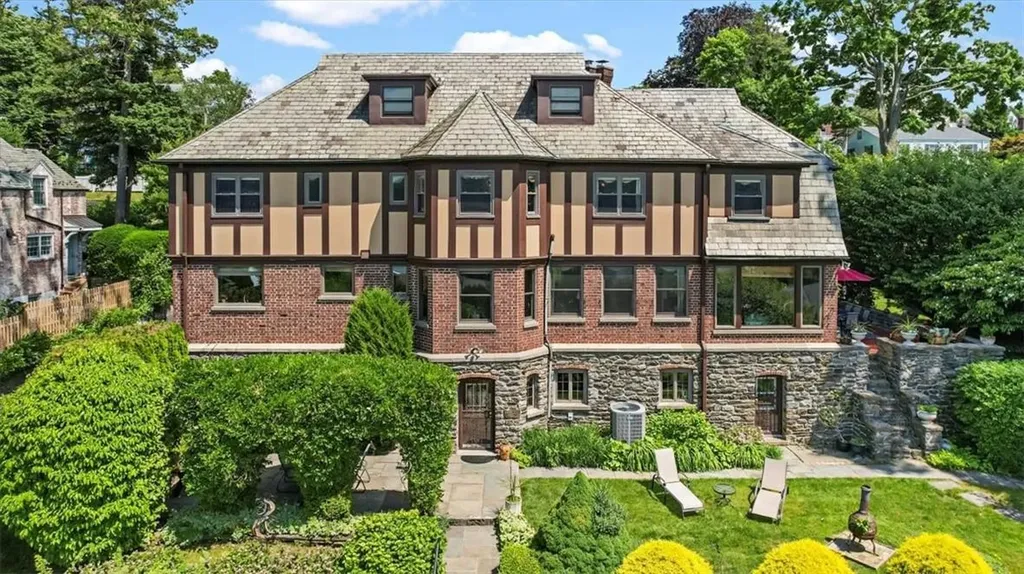 151 Hudson Terrace Yonkers NY 10701