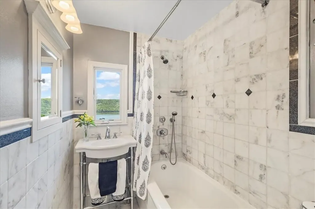 151 Hudson Terrace Yonkers NY 10701