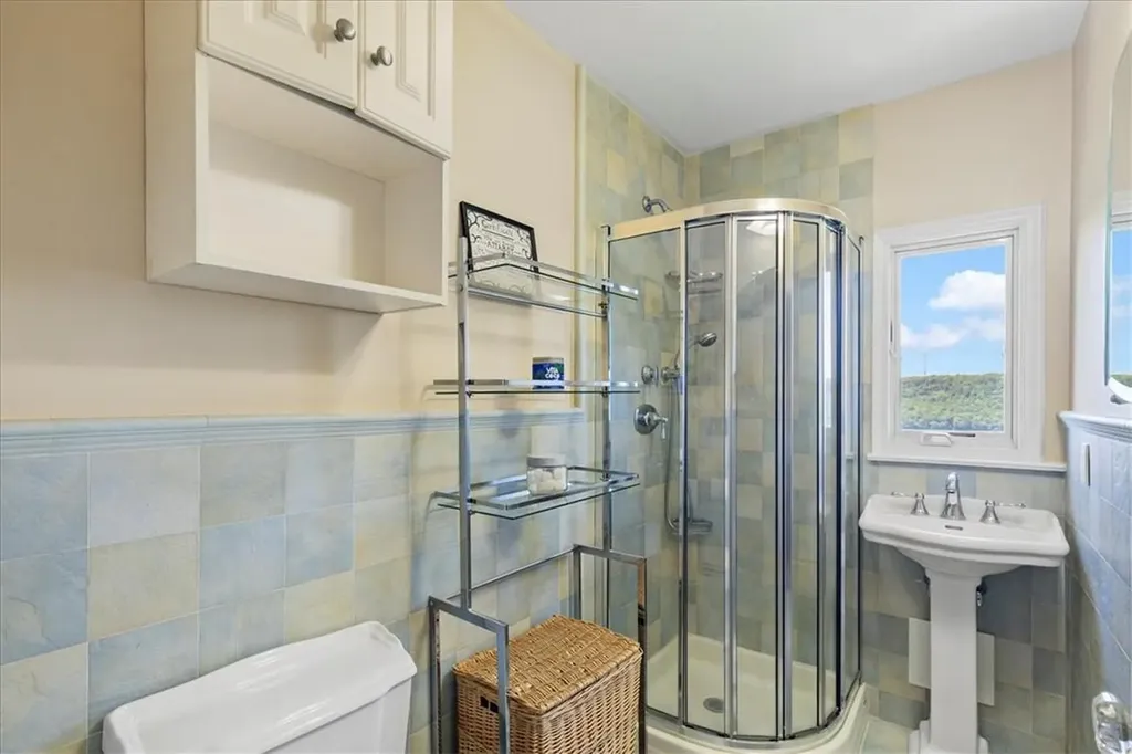 151 Hudson Terrace Yonkers NY 10701
