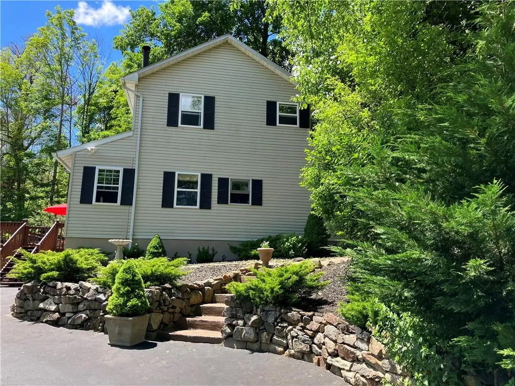 89 Mine Road Fort Montgomery NY 10922