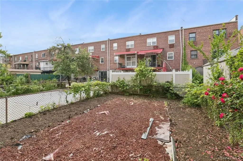 10560 Flatlands 2nd Street Brooklyn NY 11236