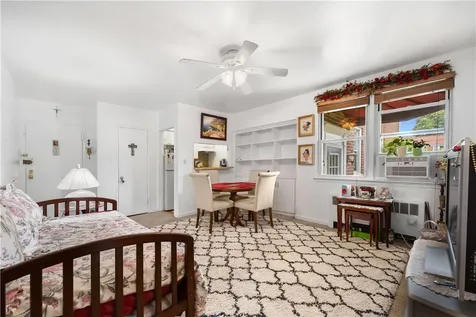 7 Bryant Crescent White Plains NY 10605