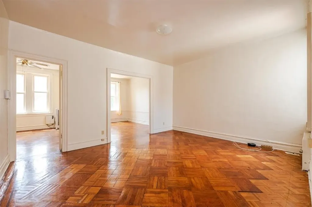 417 Hawthorne Street Brooklyn NY 11203