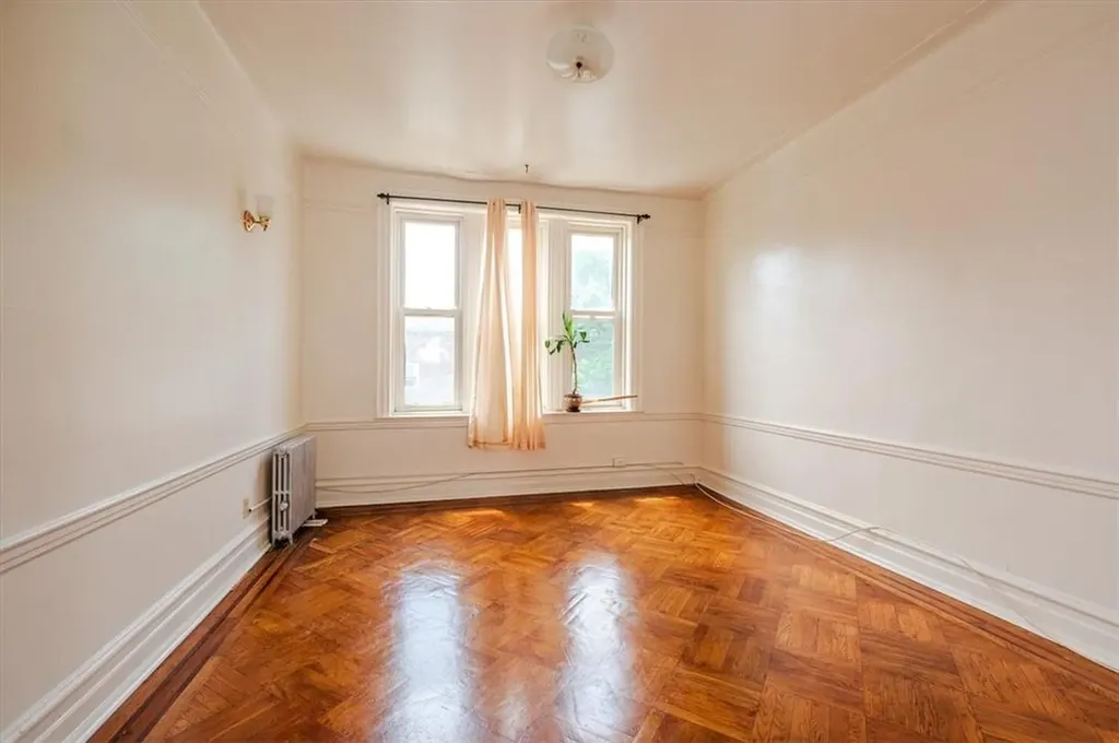 417 Hawthorne Street Brooklyn NY 11203