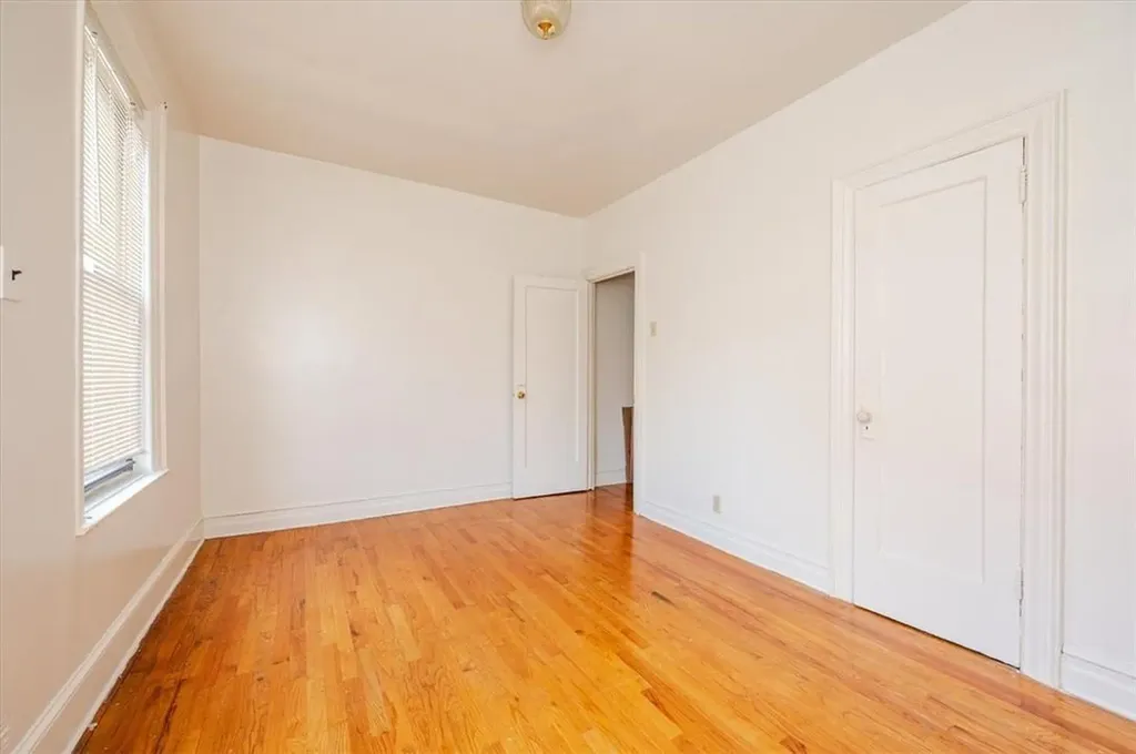 417 Hawthorne Street Brooklyn NY 11203