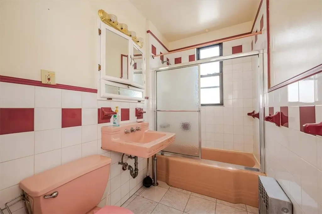 417 Hawthorne Street Brooklyn NY 11203