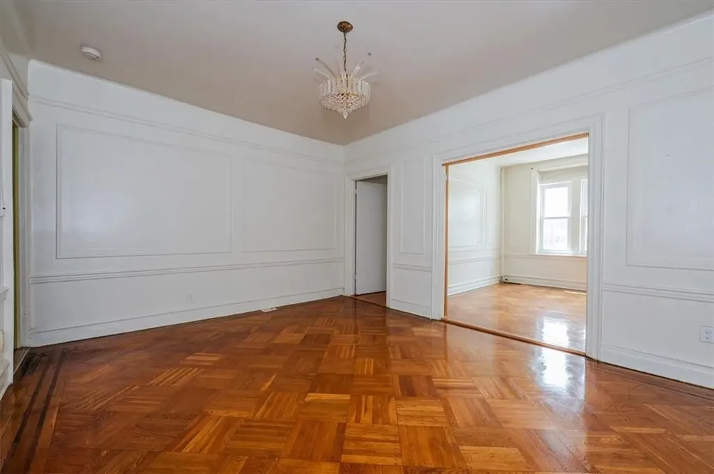 417 Hawthorne Street Brooklyn NY 11203