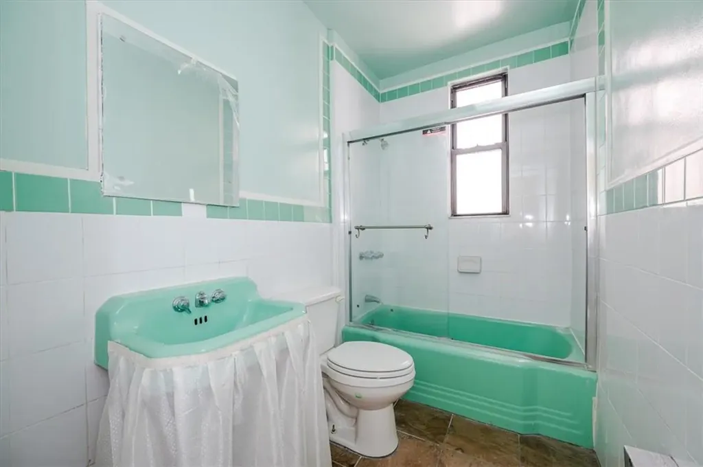 417 Hawthorne Street Brooklyn NY 11203