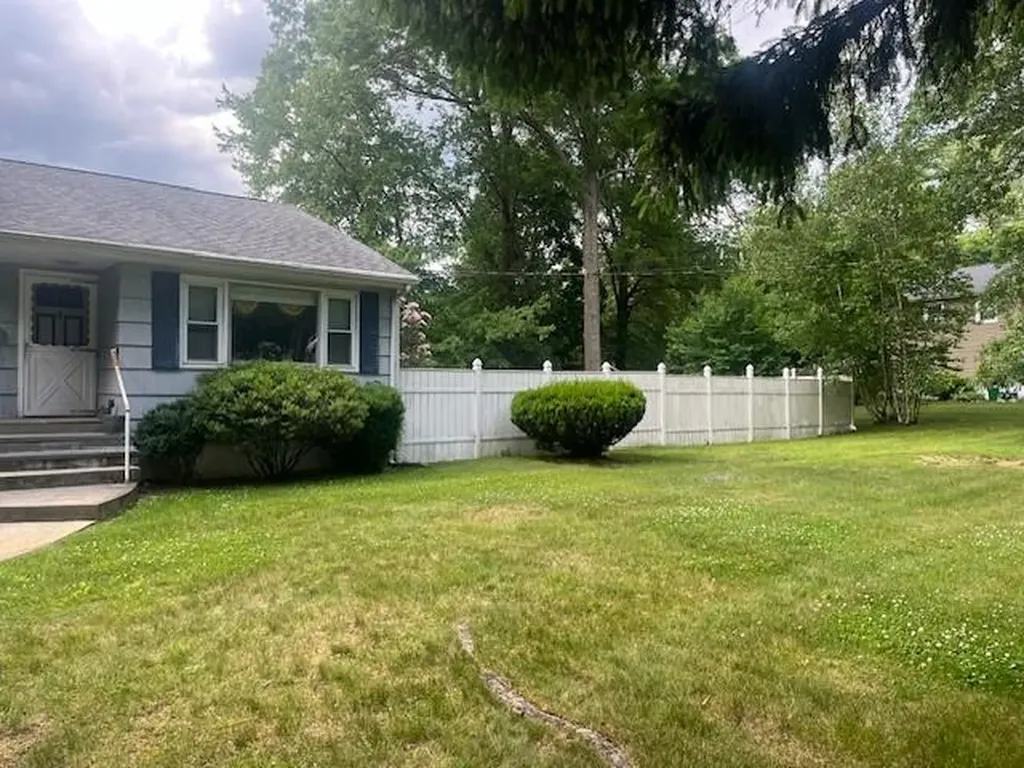 2 Inwood Lane Spring Valley NY 10977