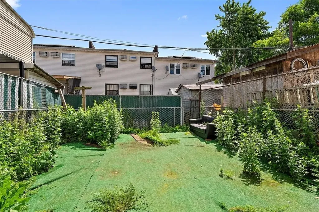 295 Ashford Street Brooklyn NY 11207