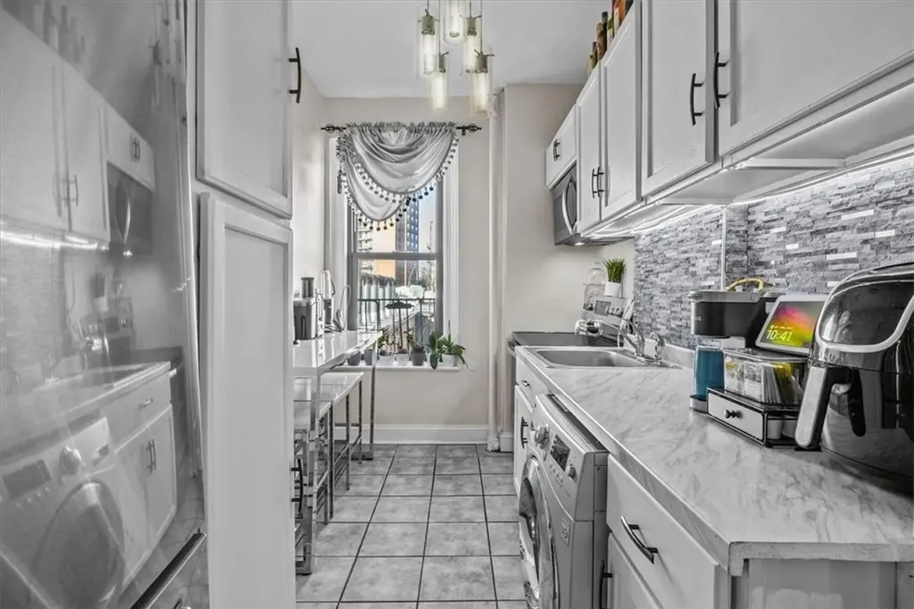 1383 Plimpton Avenue Bronx NY 10452