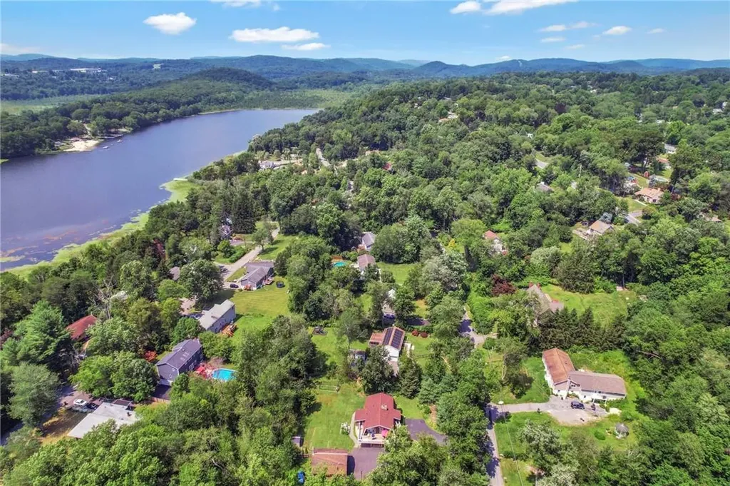 39 Shore Drive Brewster NY 10509
