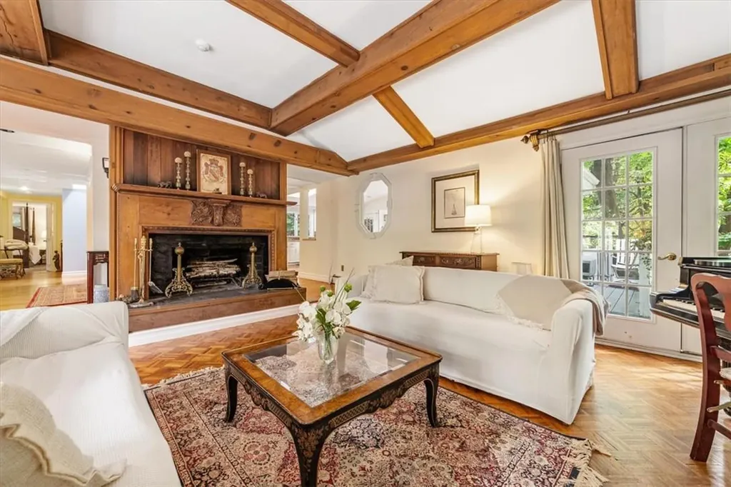 145 Walgrove Avenue Dobbs Ferry NY 10522