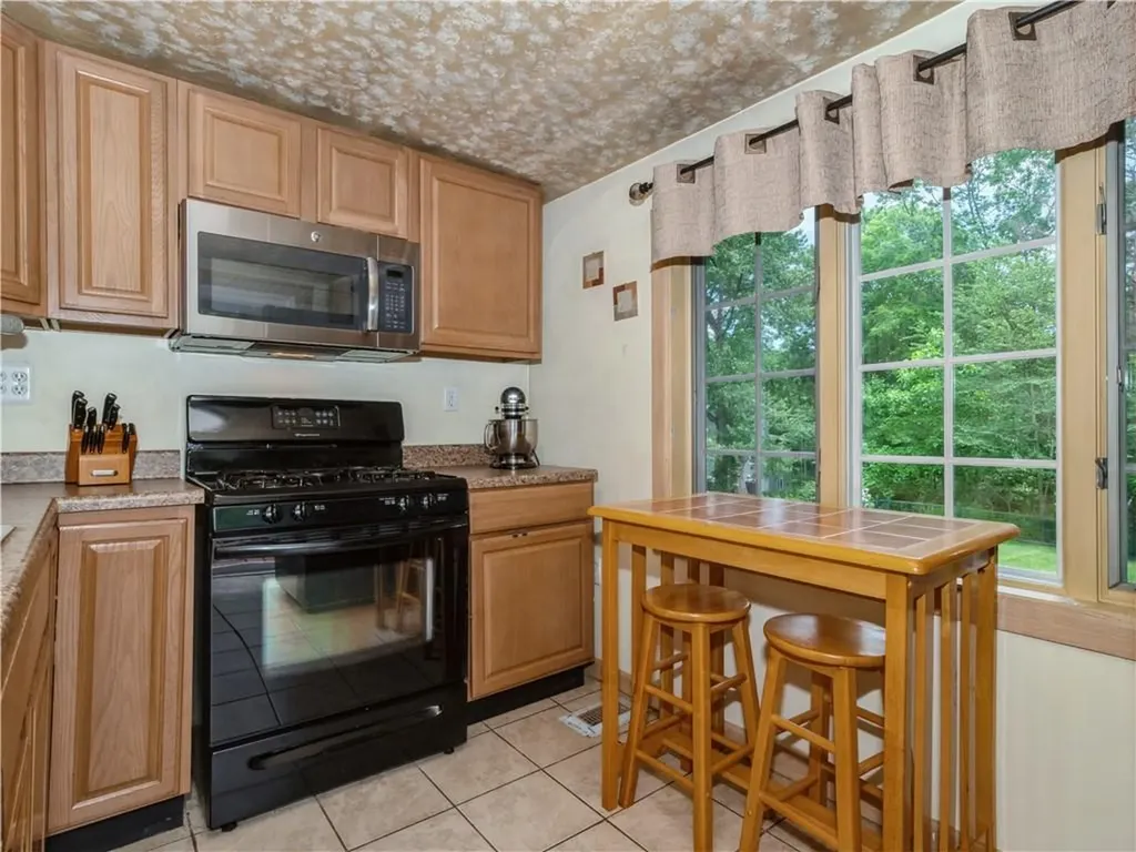 137 Vassar Road Poughkeepsie NY 12603
