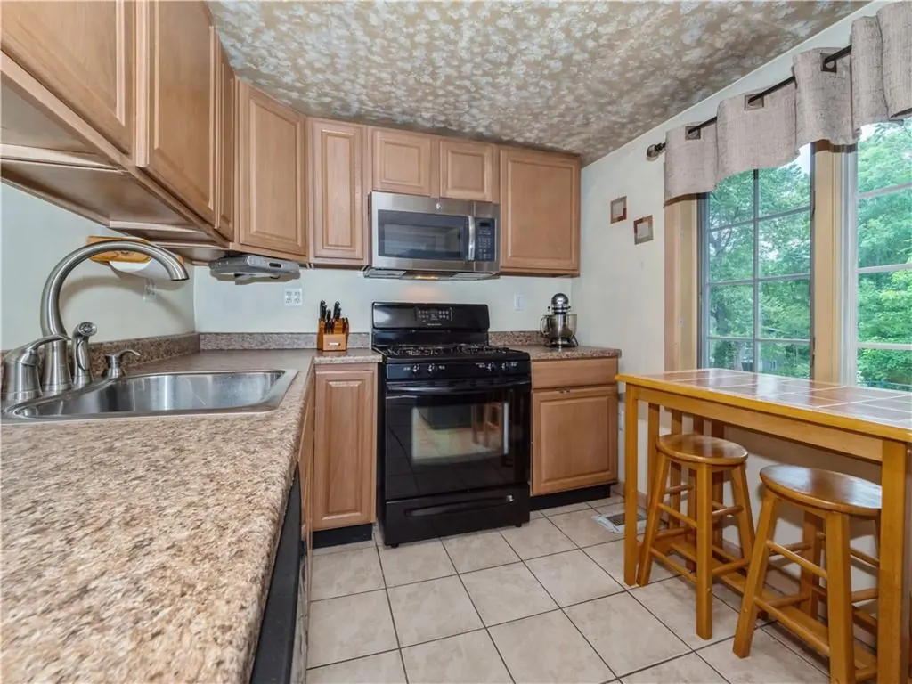 137 Vassar Road Poughkeepsie NY 12603