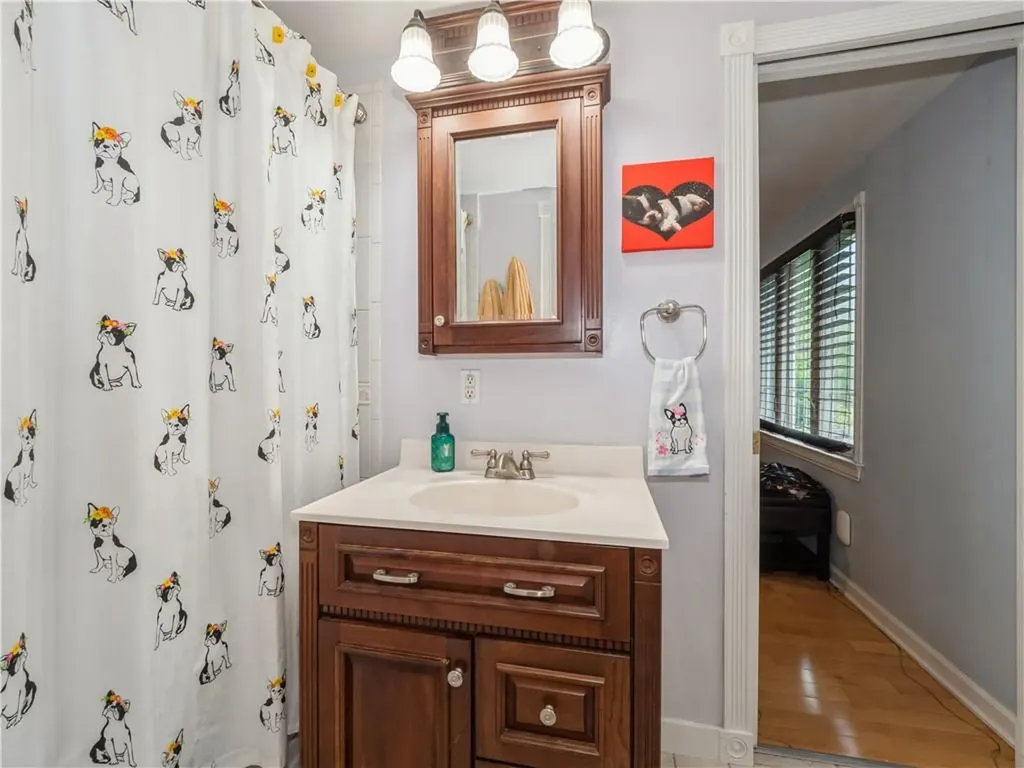 137 Vassar Road Poughkeepsie NY 12603
