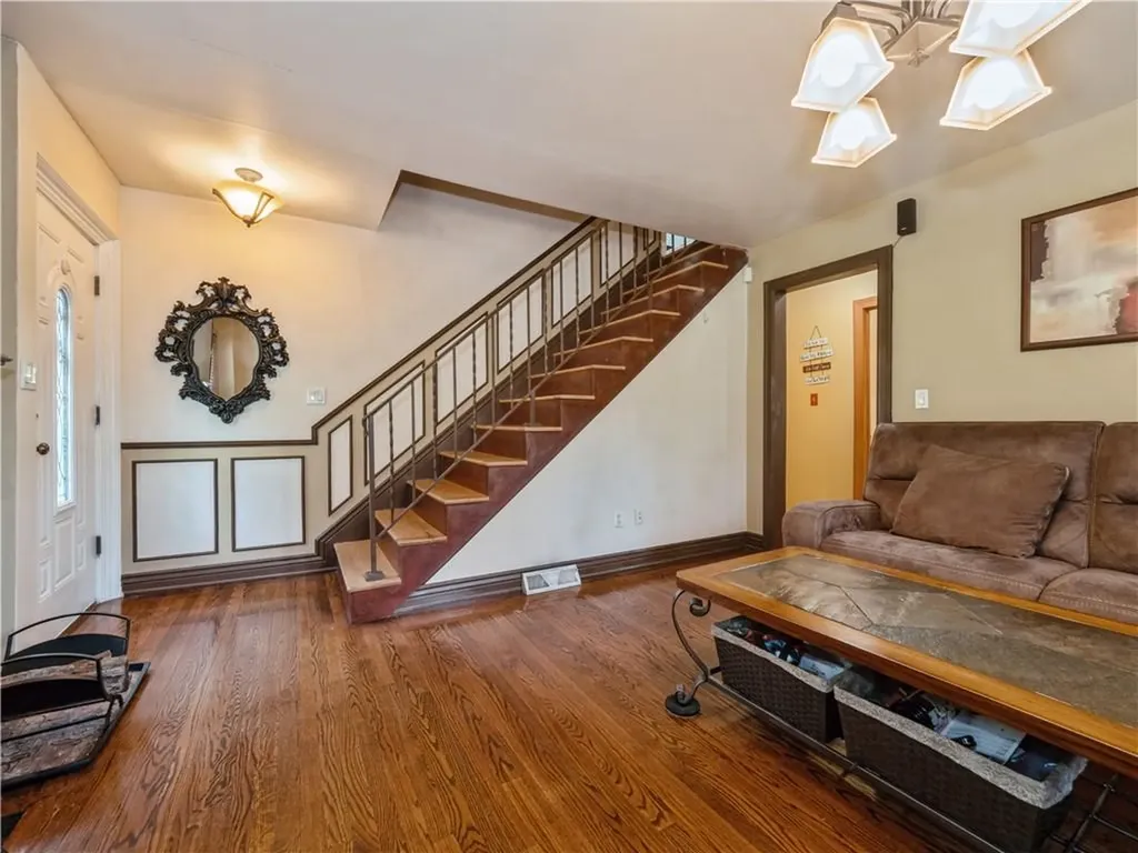 137 Vassar Road Poughkeepsie NY 12603
