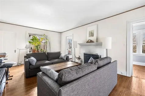 15 Edna Street White Plains NY 10606