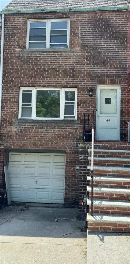 1168 Adee Avenue Bronx NY 10469