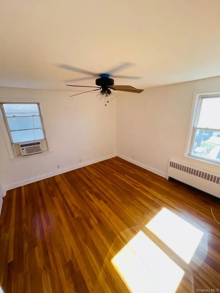 22 Cowles Aka 2 Catskill Avenue Yonkers NY 10704