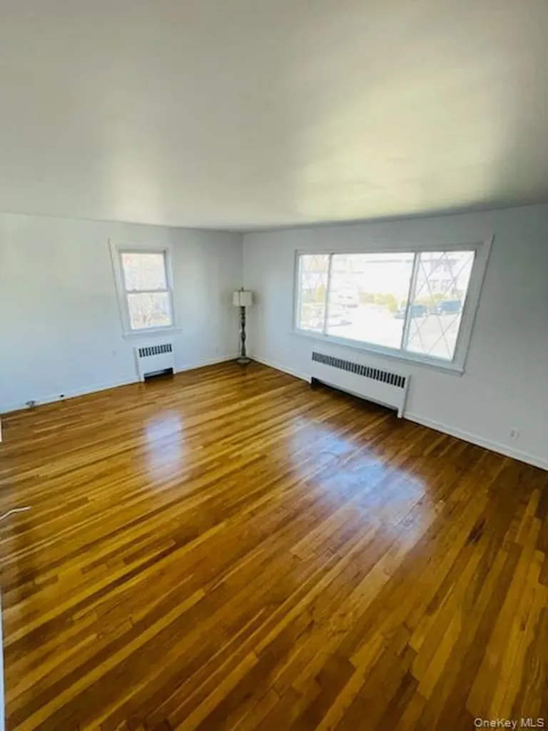 22 Cowles Aka 2 Catskill Avenue Yonkers NY 10704