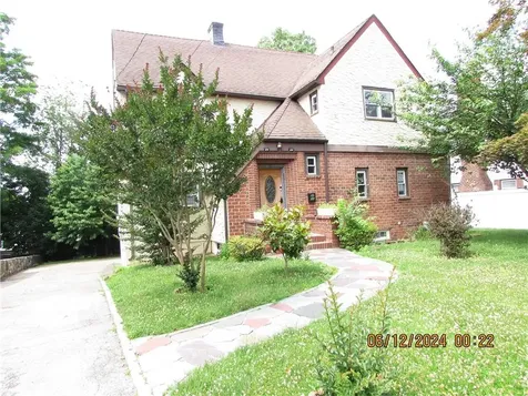 11 Huron Road Yonkers NY 10710
