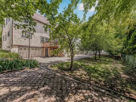 11 Huron Road Yonkers NY 10710