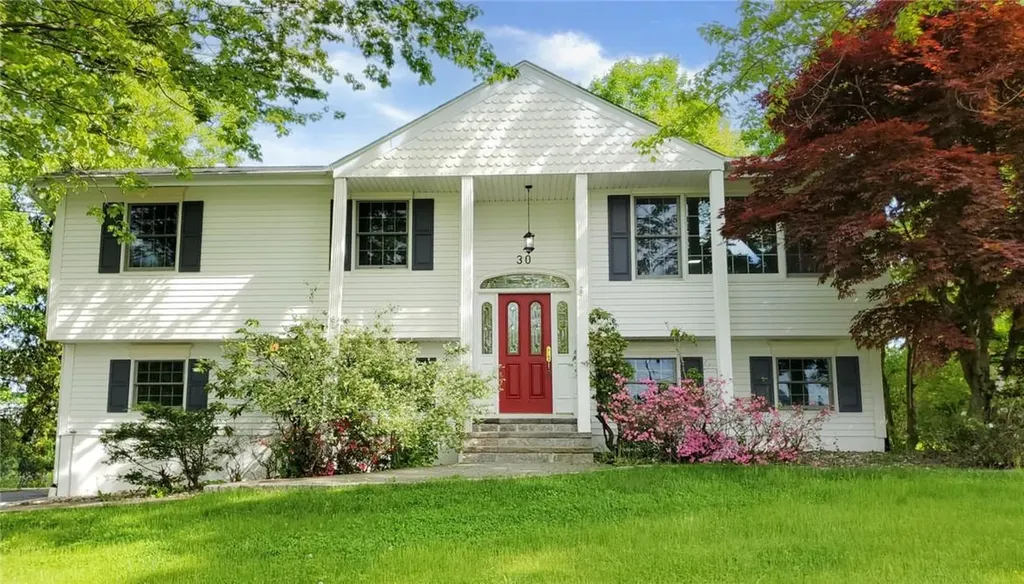 30 Kings Ridge Road Carmel NY 10541