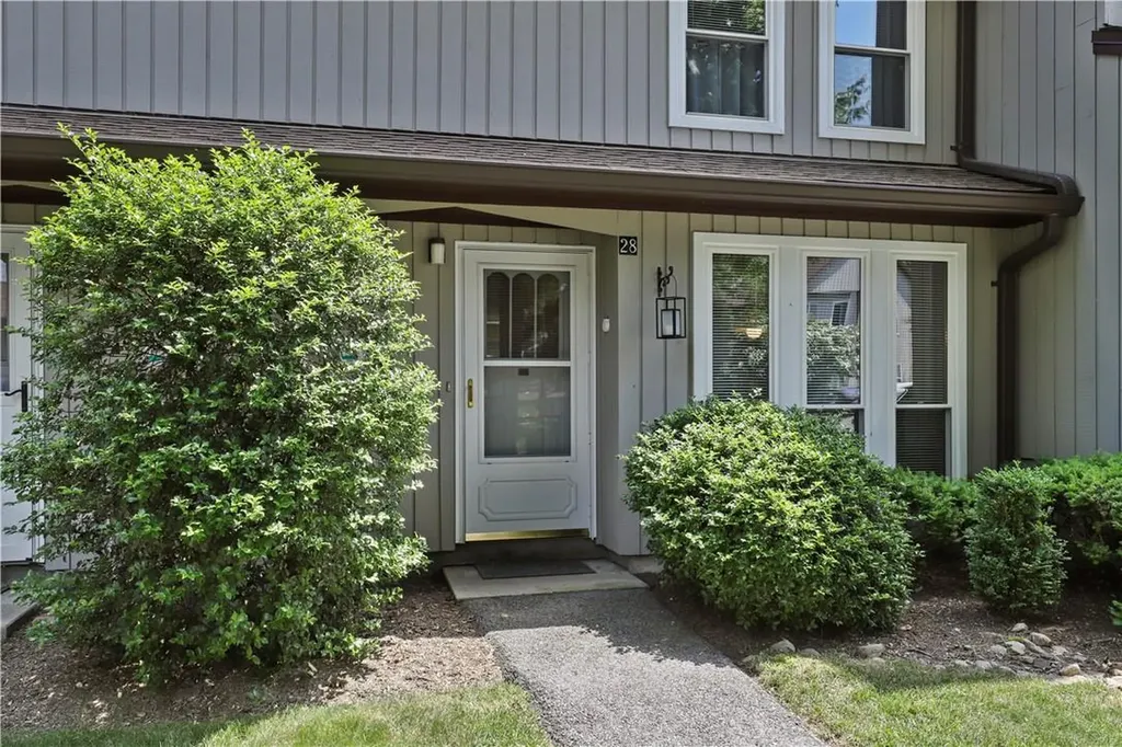 28 Villa Drive Peekskill NY 10566