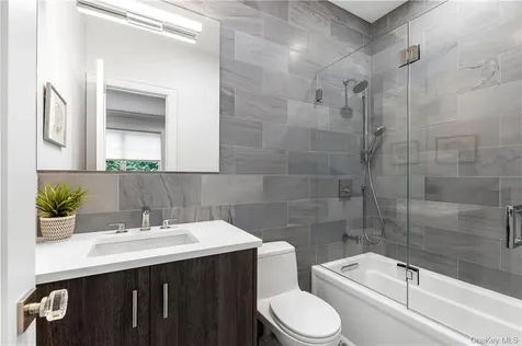 622 W 256th Street Bronx NY 10471